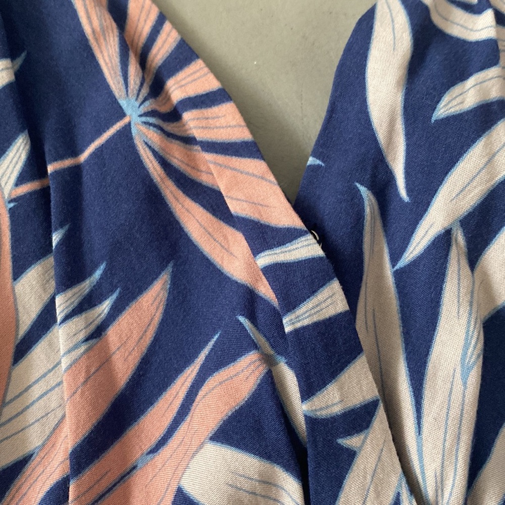 L*Space Blue Polynesian Palm Dress💙💛💙 - Picture 8 of 13